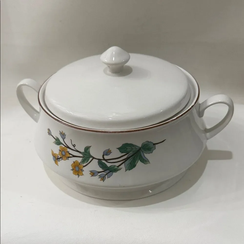 Woodhill Citation White 1.75 Qt Covered Casserole Dish Lid Vintage Floral Motif
